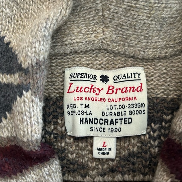 Geometric Patterned Cardigan - Picture 6 of 6